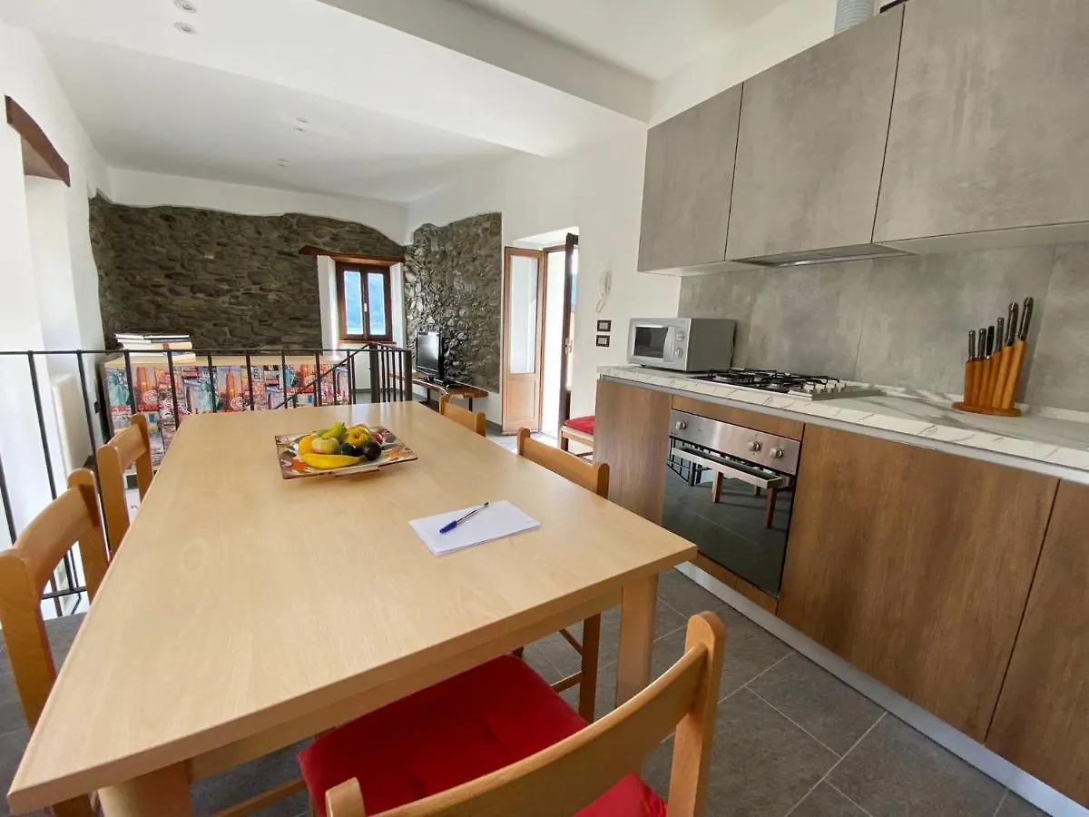 Holiday home Independent Stone House With Lake View Musso