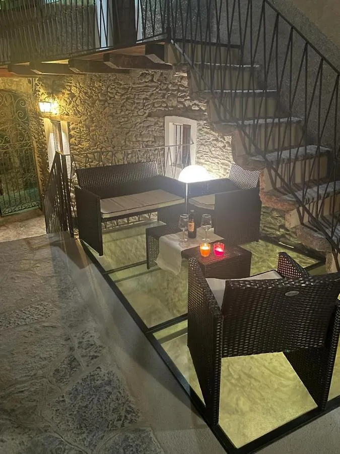 Independent Stone House With Lake View Musso
