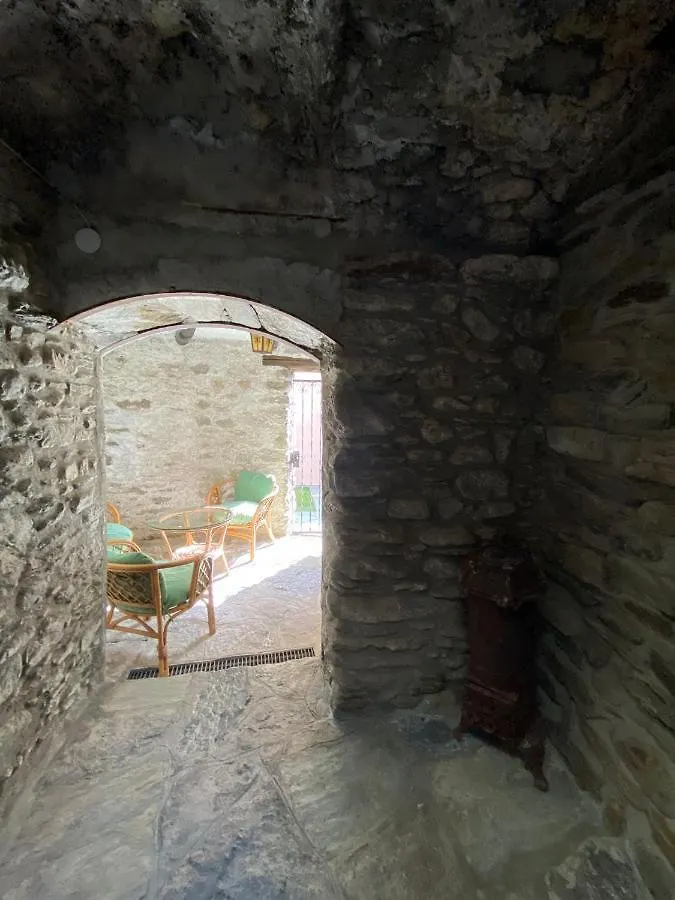 Independent Stone House With Lake View Musso Italy