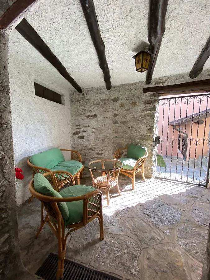 Independent Stone House With Lake View Musso